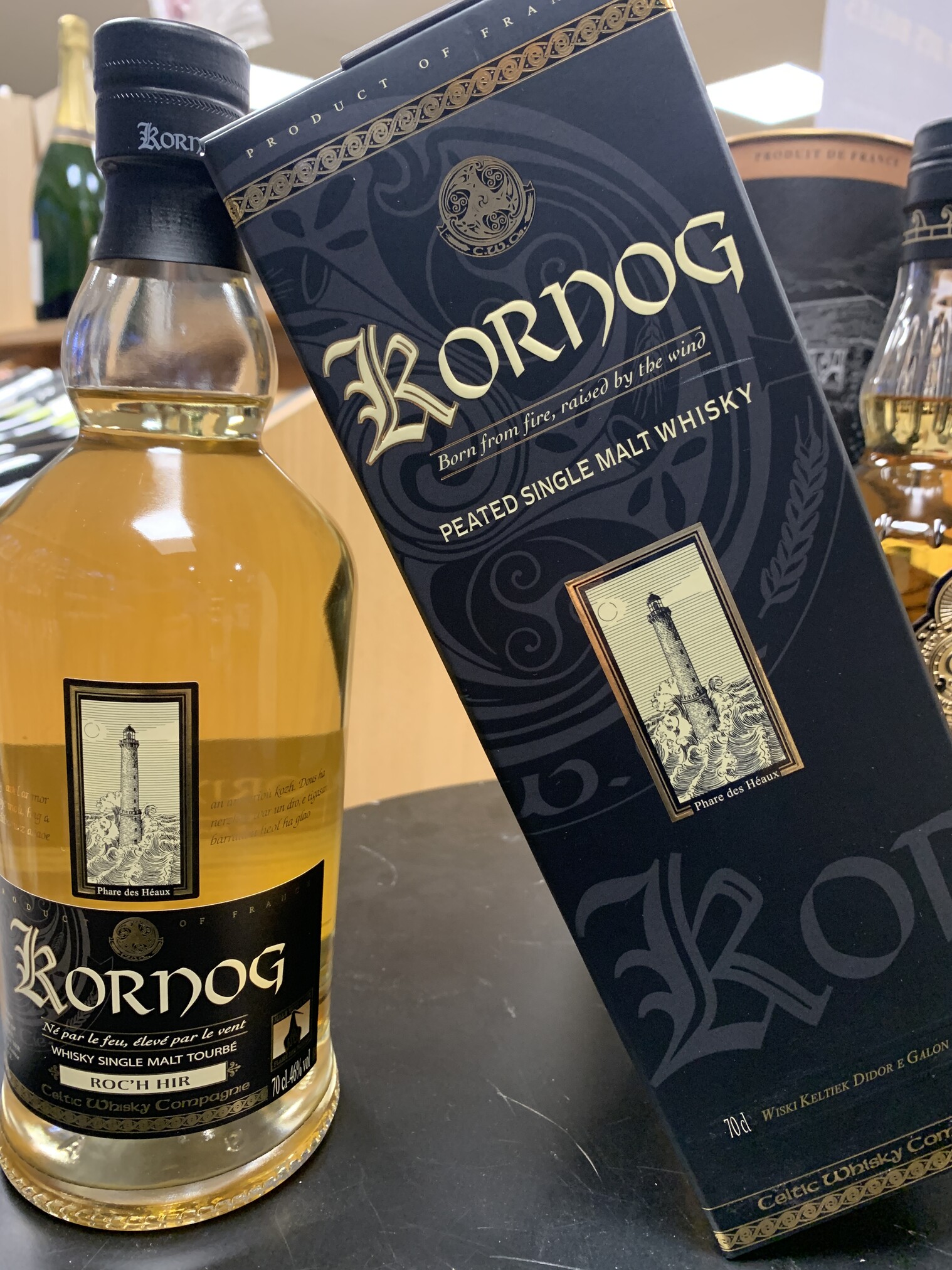 Whisky Breton Single malt tourbé KORNOG